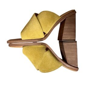 Marc Fisher Yellow Suede Mules with Block Stacked Heel NWOB Sz 7